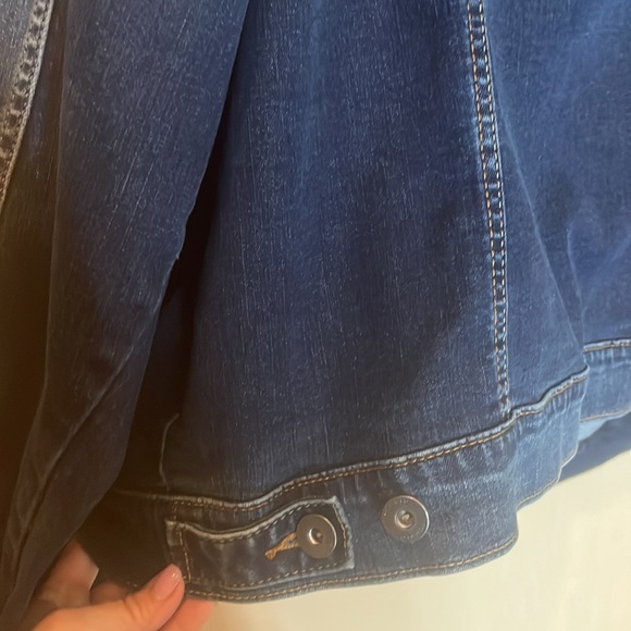 Torrid Dark Blue Denim Jacket size 3 excellent condition preowned - Picture 7 of 10